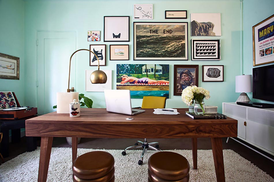 Ambiance douce et sereine dans ce bureau de maison