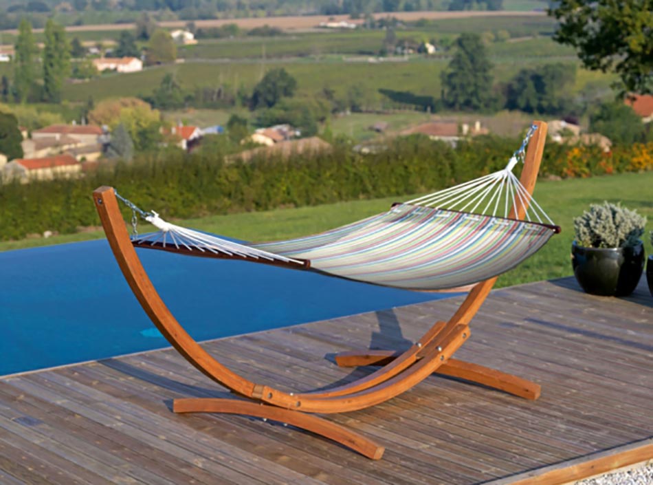 hamac sur pied en bois exotique