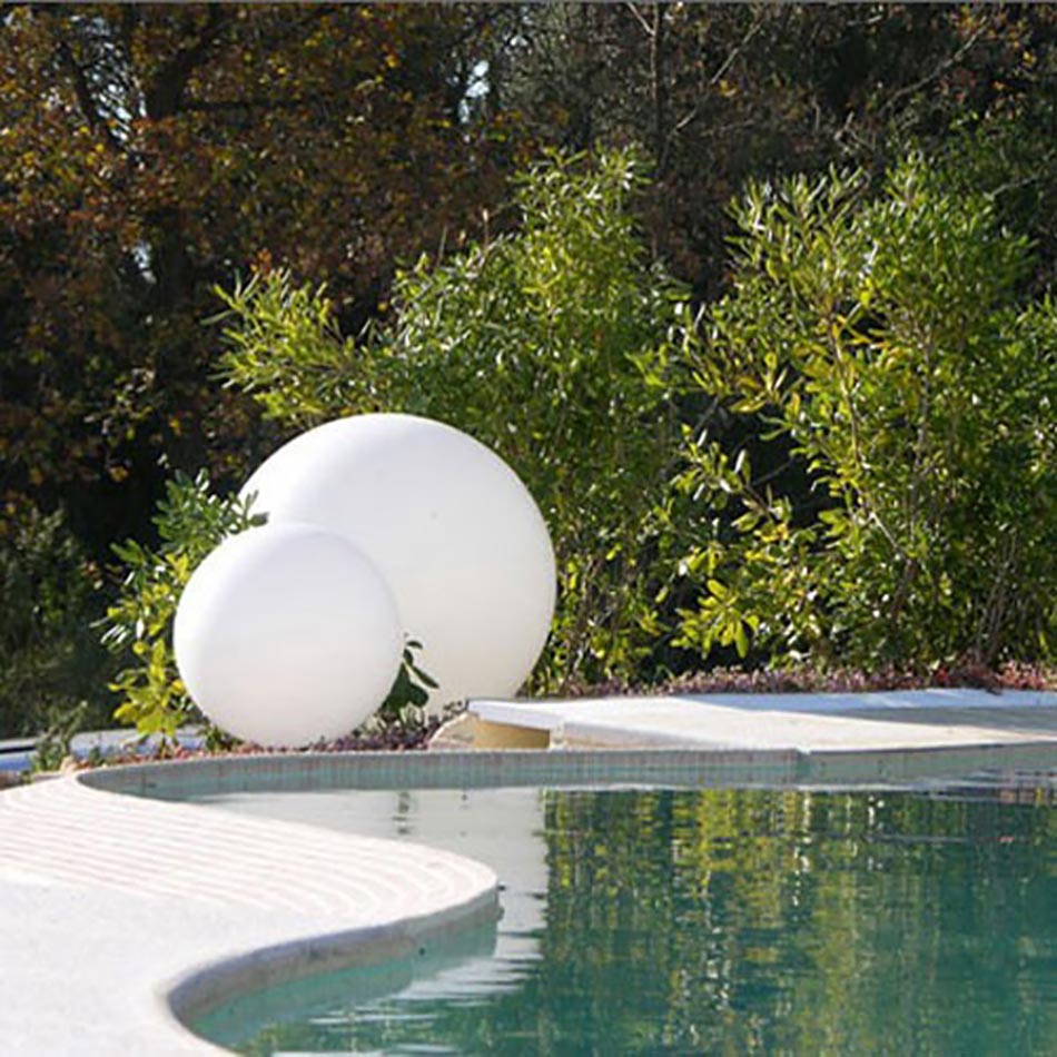 globo out slide blanc