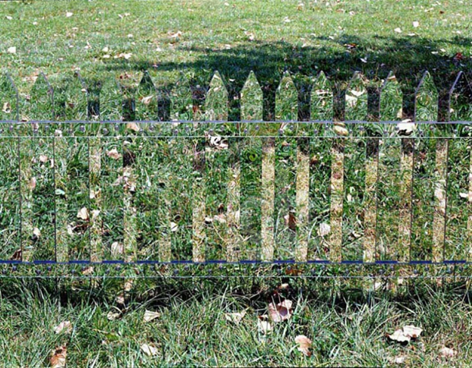 barrière de parc en miroir par Alyson Shotz