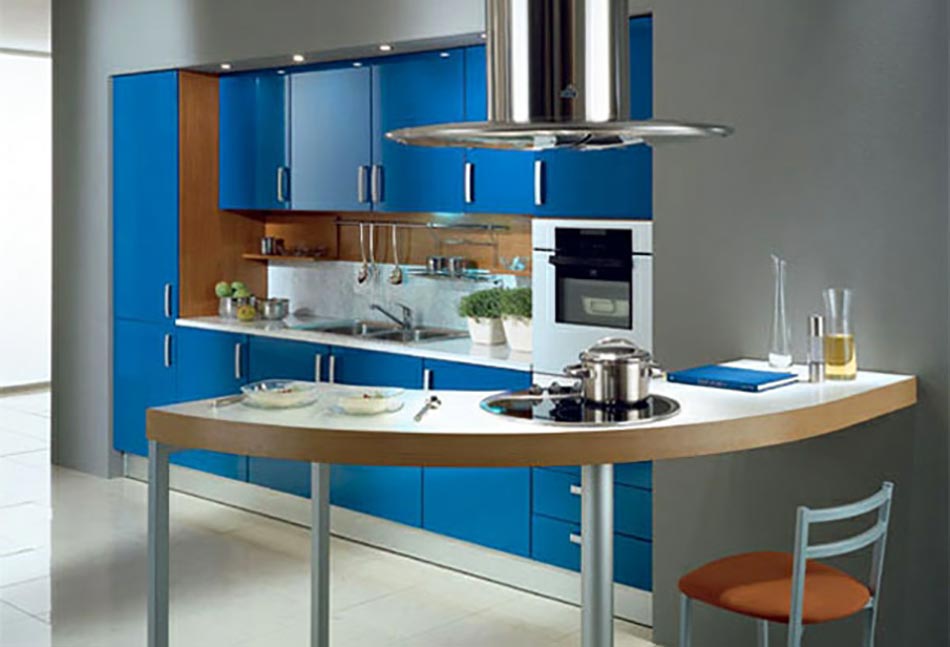 Cuisine moderne au design bleu