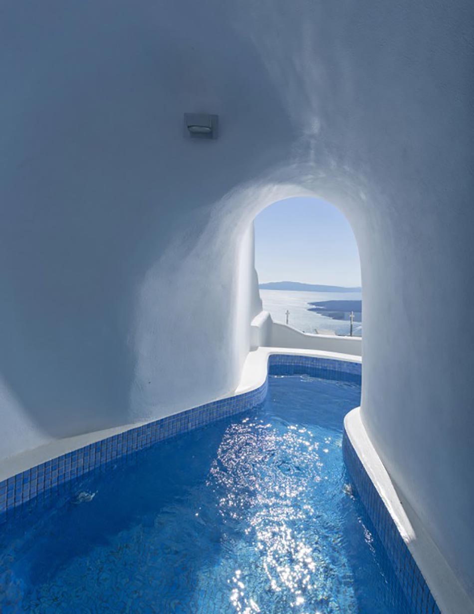 Piscine intérieure et extérieure