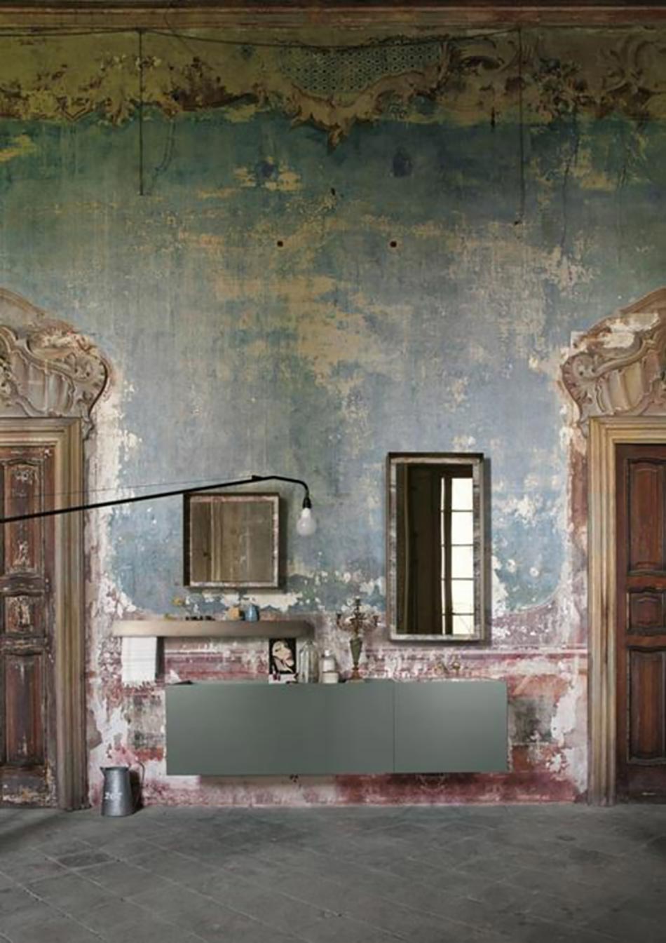 salle de bain au mobilier design altamarea