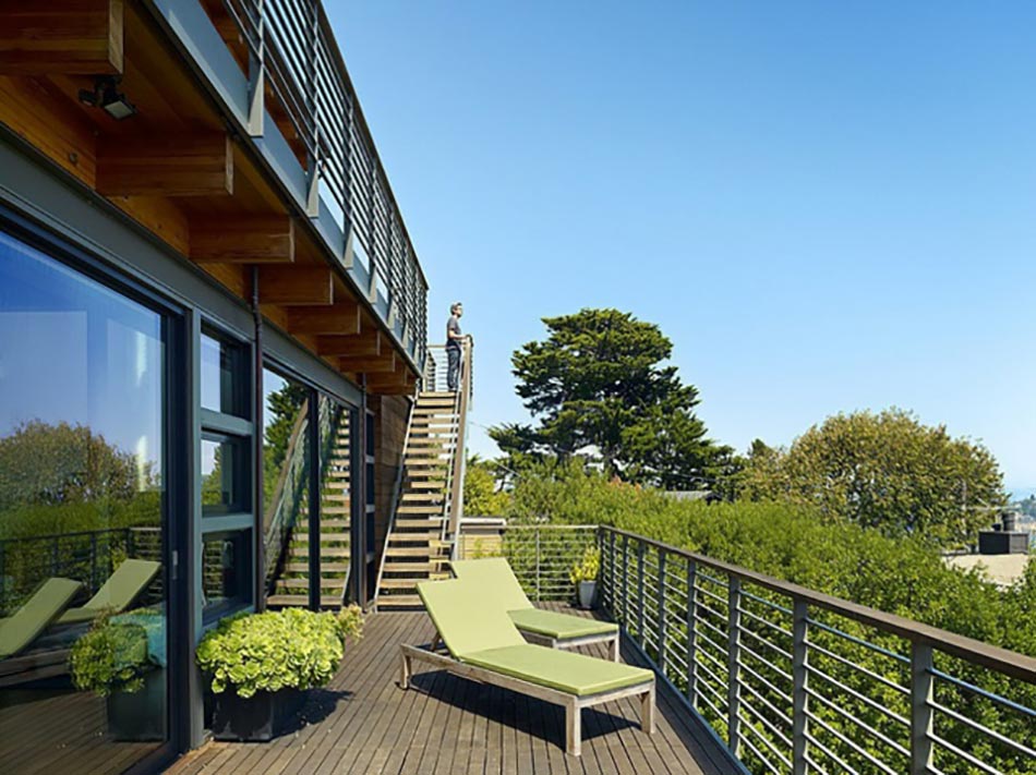 Transats et vue pour un repos agréable