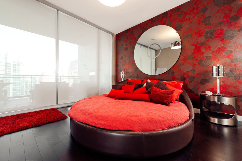 lit rond rouge déco chambre à coucher ameublement