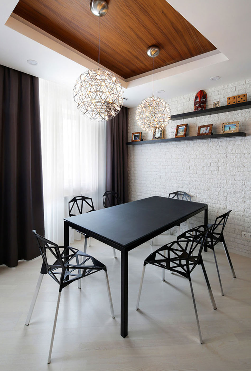 salle à manger mur en brique design tendance