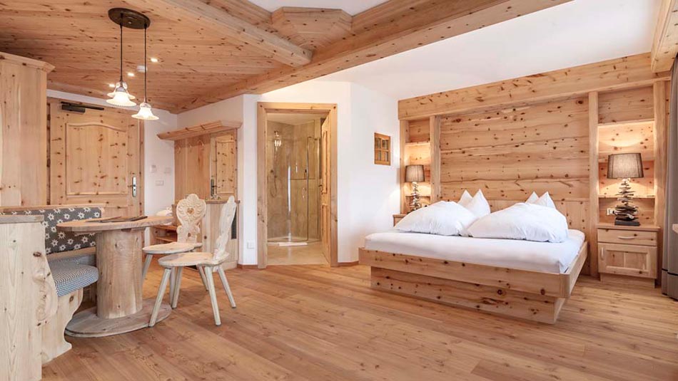 déco suite bois authentique chambre hôtel