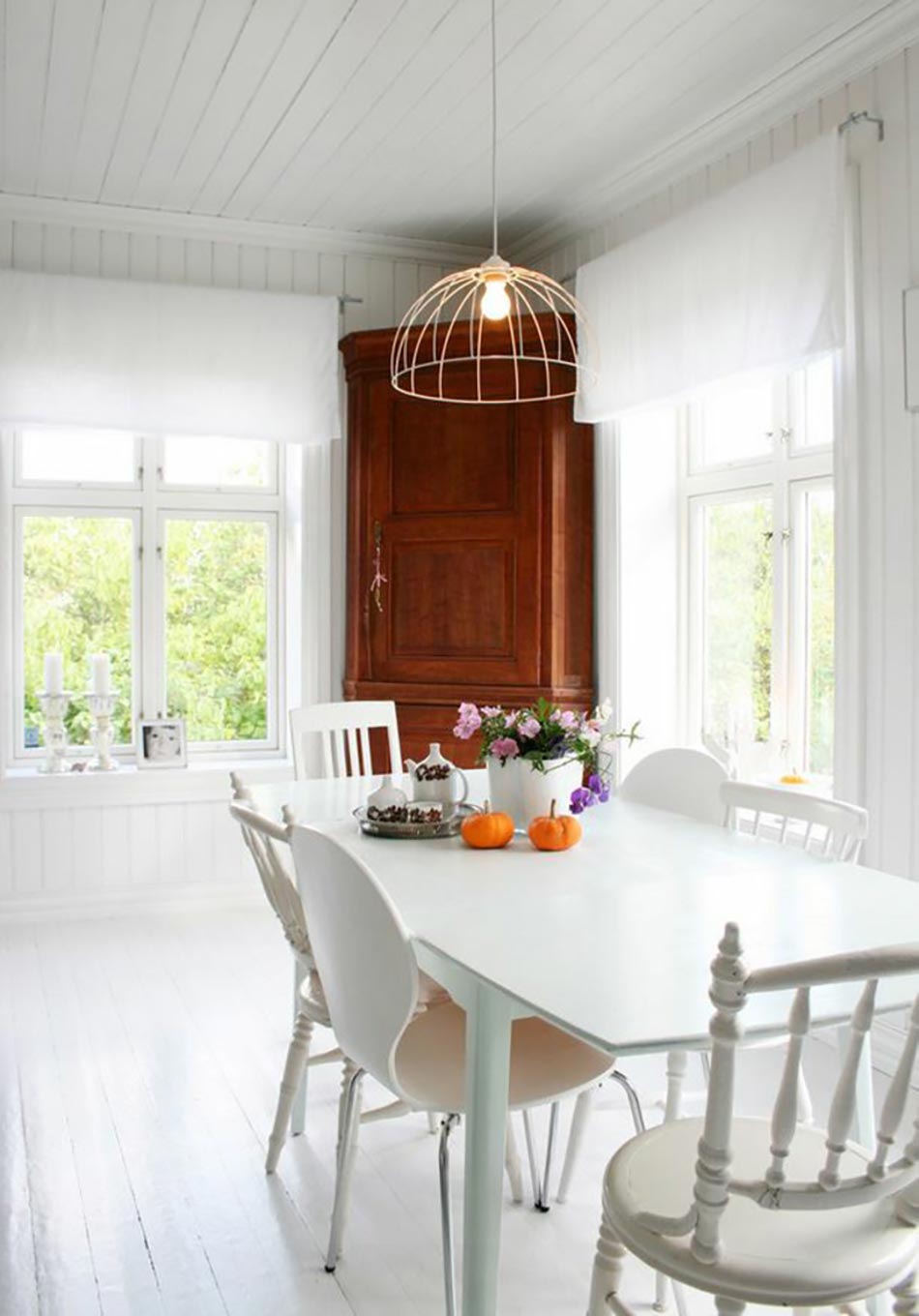Décoration design d'intérieur salle à manger minimaliste
