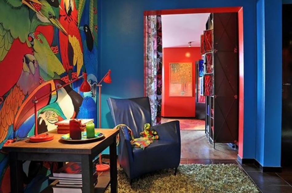 déco chargée en couleurs maison