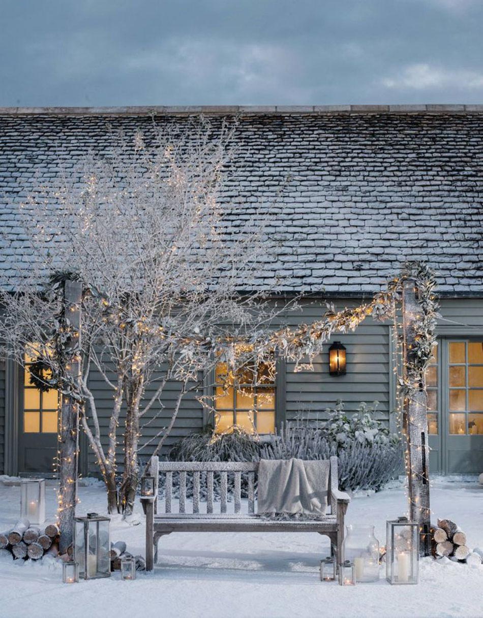 ambiance festive décoration outdoor extérieur maison Noël