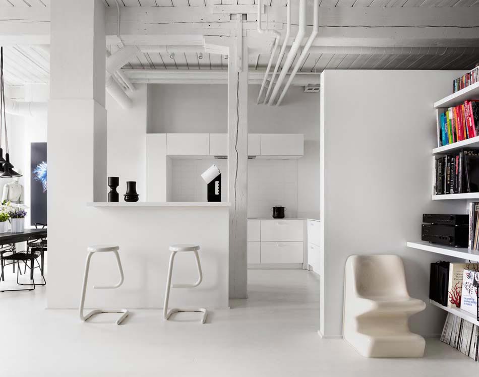 Intérieur épuré et plein de lumière de ce logement citadin aux touches créatives intérieur contemporain design prestige raffiné
