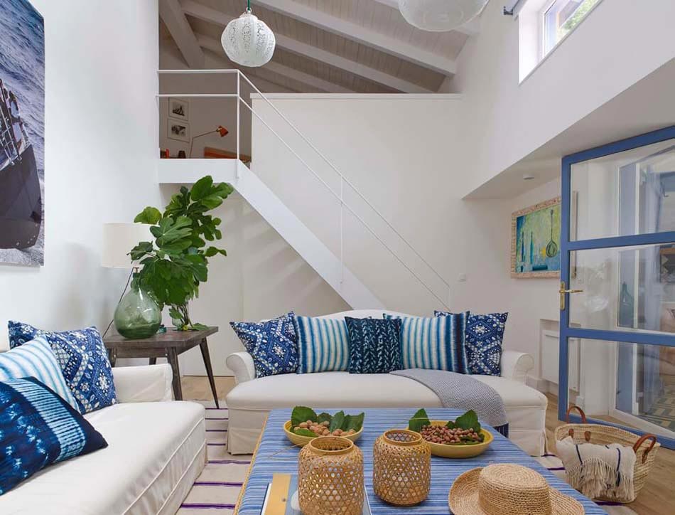 ameublement design bleu blanc maison de vacances
