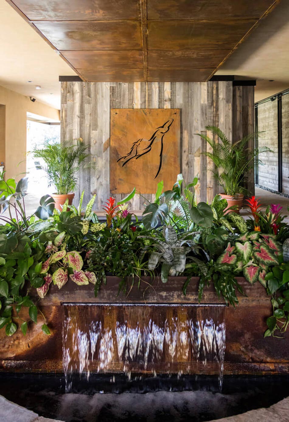 intérieur design luxe plantes vertes