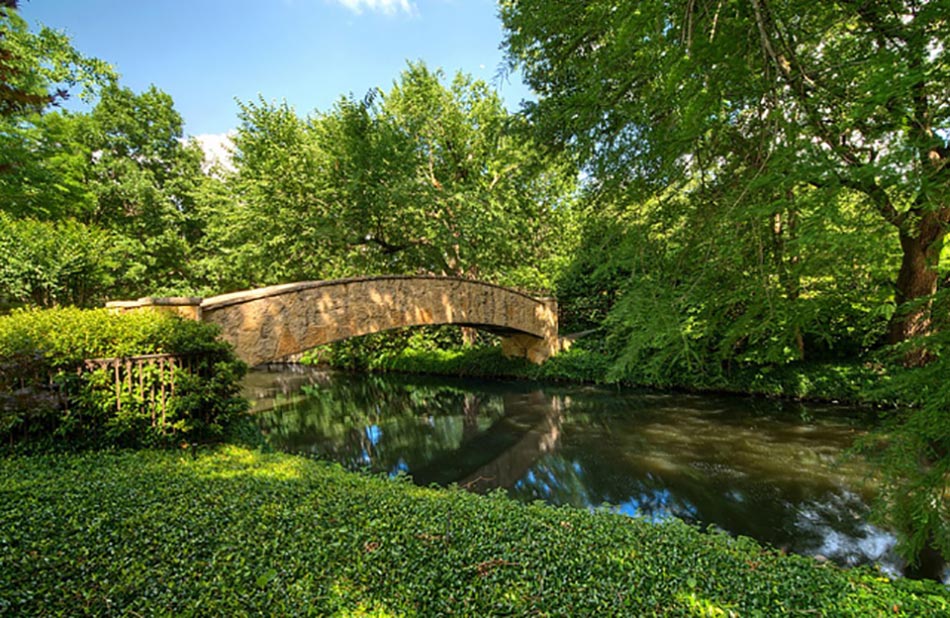 Propriété de prestige avec parc privé