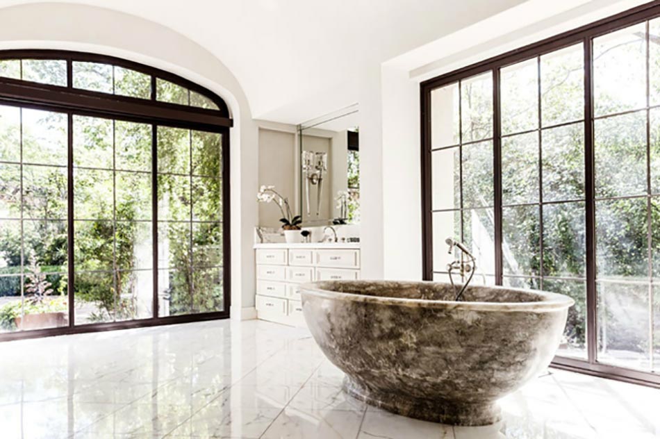 salle de bain design minimaliste marbre