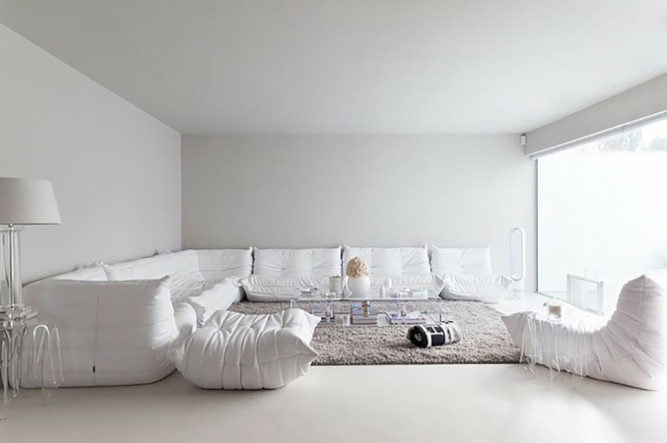 séjour moderne design en blanc