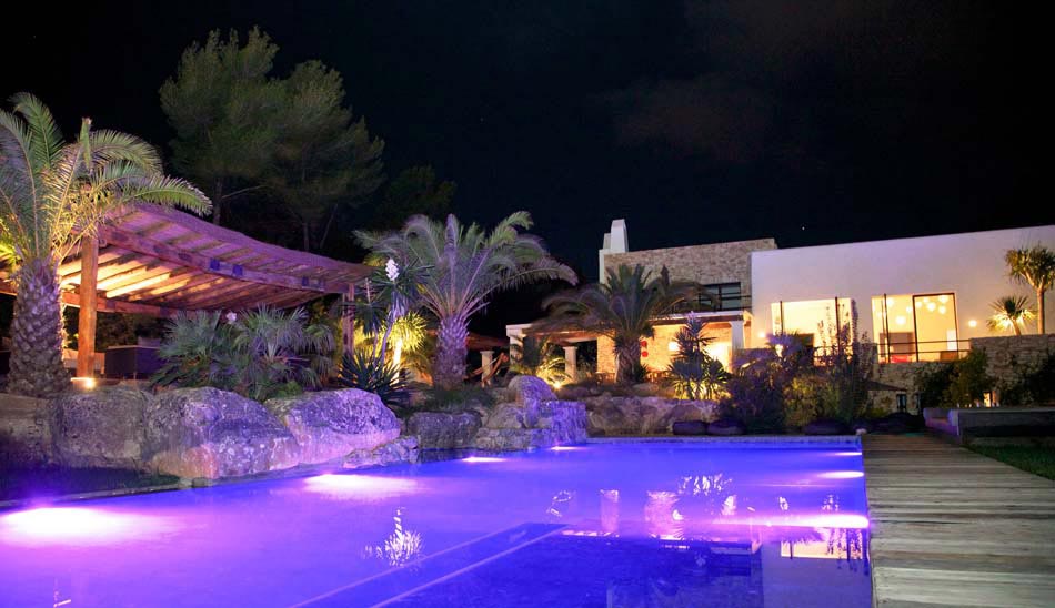 outdoor piscine villa de luxe ibiza