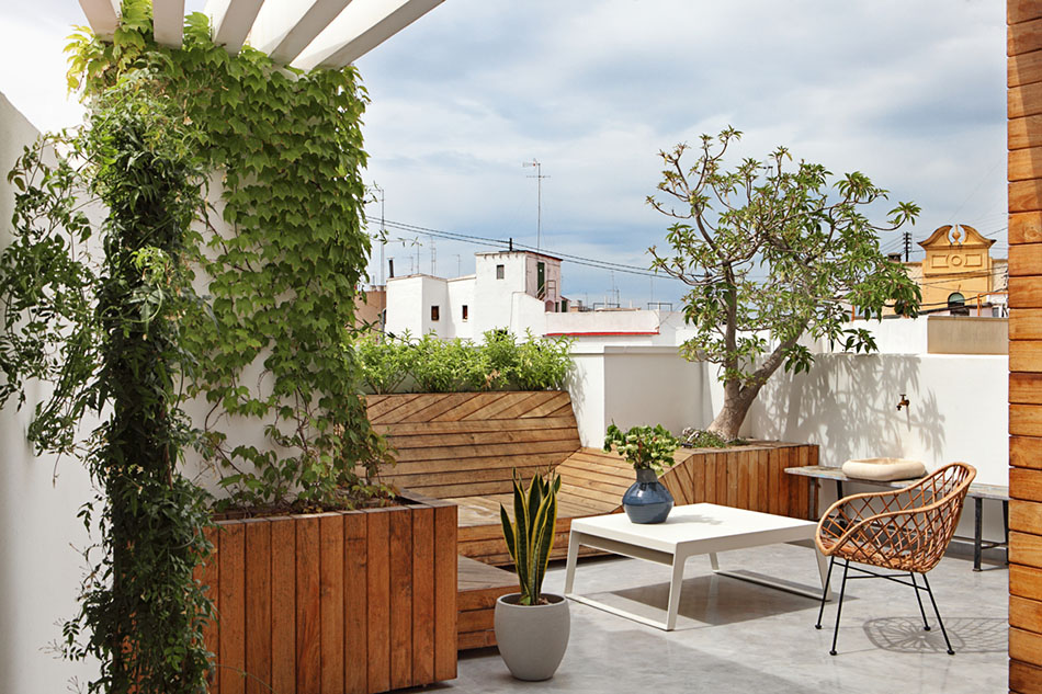 terrasse sur le toit immeuble palmiers déco idées
