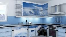 Cuisine design en bleu ciel