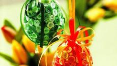 décoration d'œufs multicolores pour Pâques