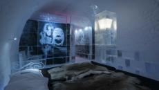 Hôtel design tout en glace