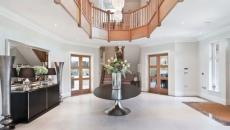 Déco maison avec des bouquets de fleurs