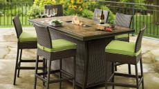 Grillades et repas grâce a cette table de jardin