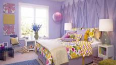 Décoration inhabituelle de chambre en violet 