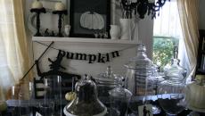 Décoration de cheminée en noir avec les symboles de la fête d’Halloween Décorer la cheminée pour Halloween