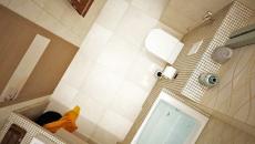 belle salle de bains petite d'appartement