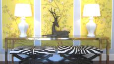 Papiers peints en fleurs décoratives