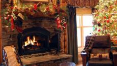chalet rustique décorée pour Noël