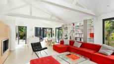 Déco design intérieure en blanc et rouge