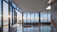 intérieur en béton ciré spacieux et design