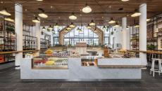 immeuble urbain café spacieux lumineux