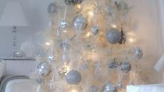 arbre de Noël décoré en blanc fêtes