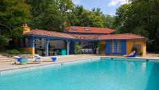 grande piscine luxe design outdoor