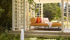 kiosque de détente pergola en bois