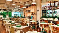 Cafétéria à la décoration rustique