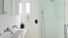 salle de bains design minimaliste douche