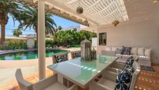 terrasse aux objets déco orientaux