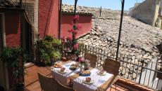 ambiance vacances design terrasse rustique avec vue
